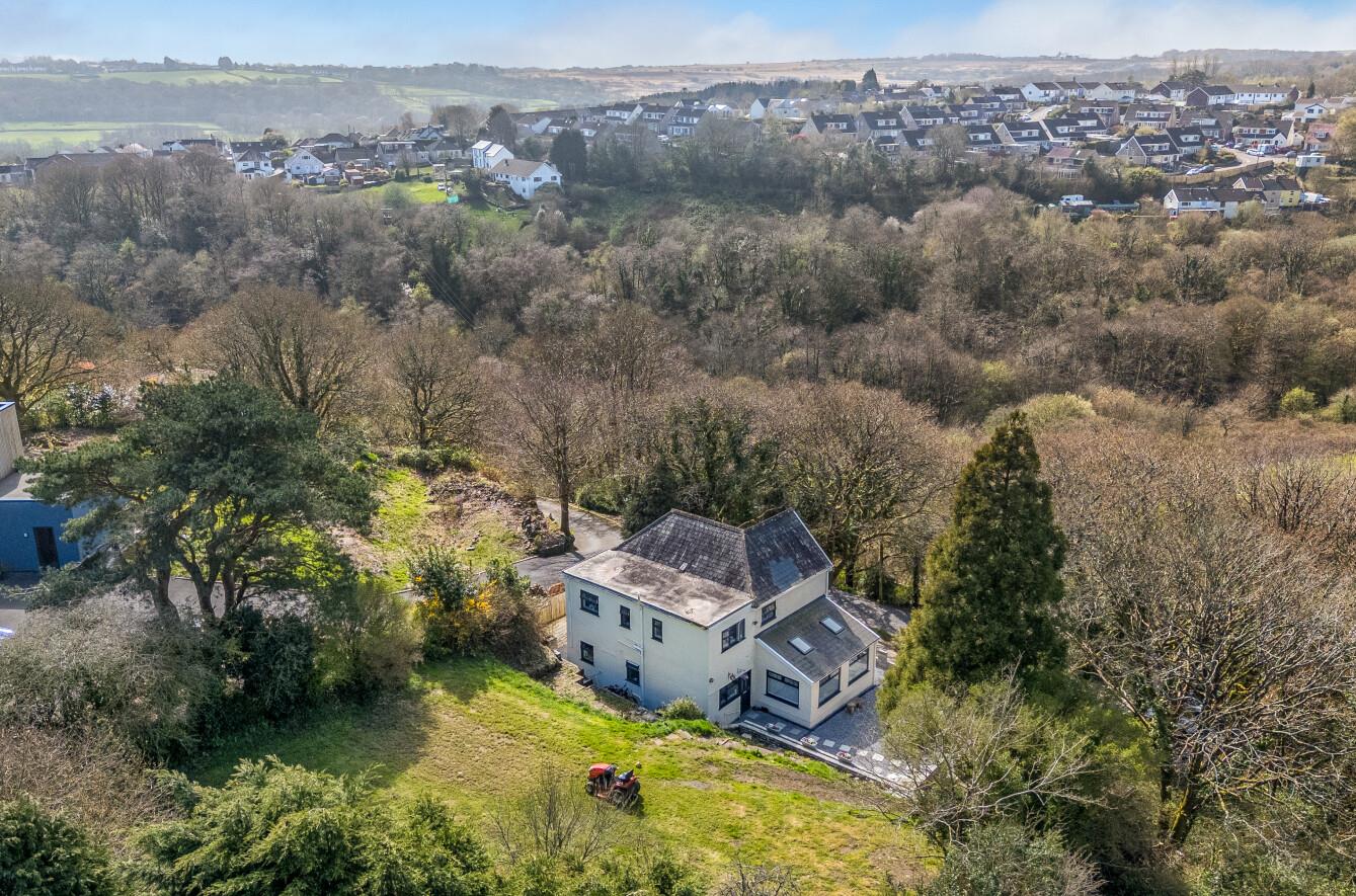 Brynaeron, Dunvant, Swansea, SA2 7UX